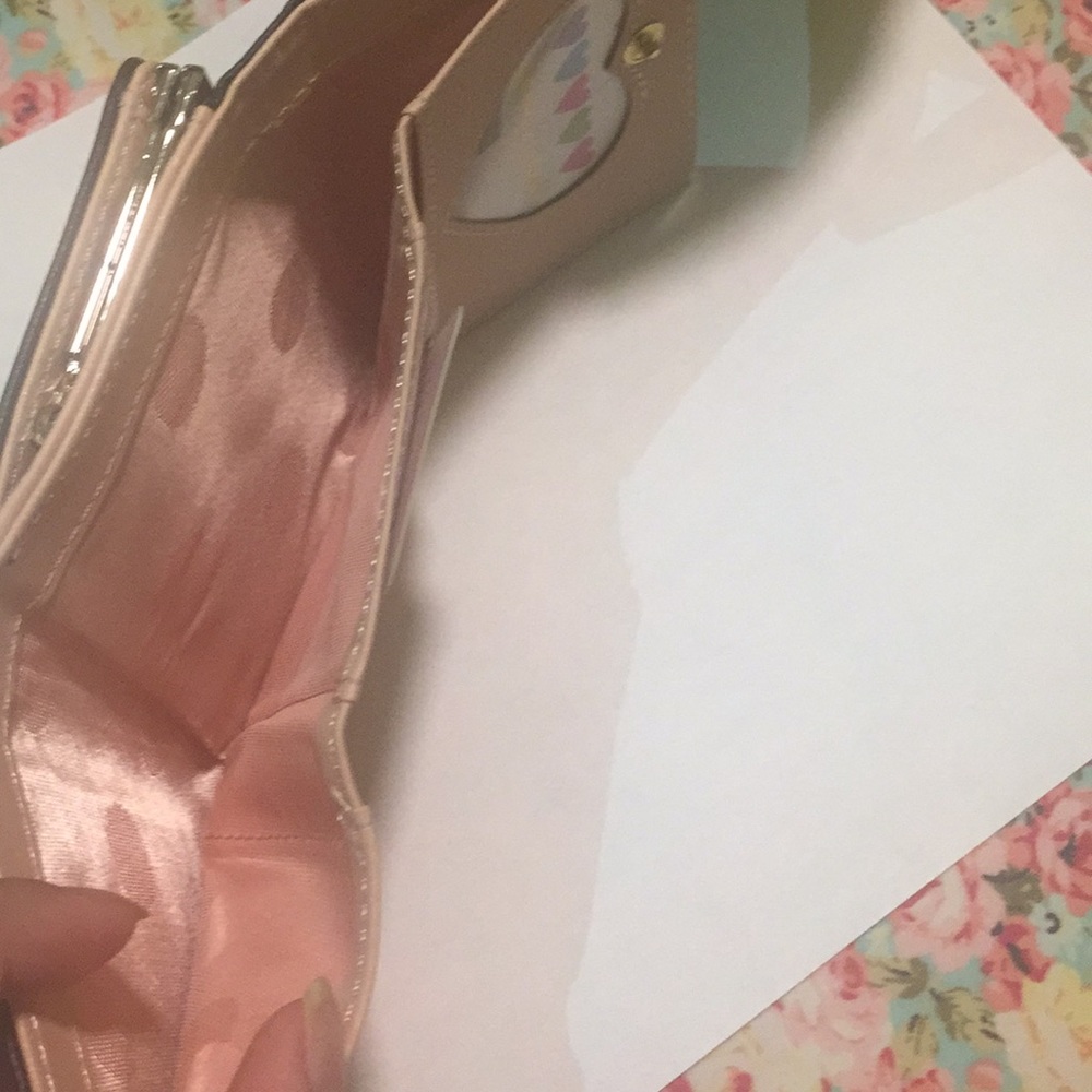 Wallet - Picture 5 of 8